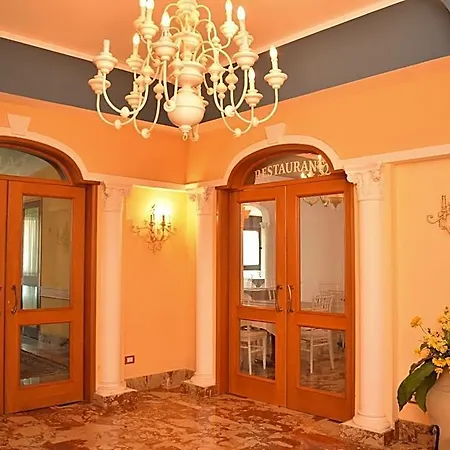 Miravalle 3* Napels
